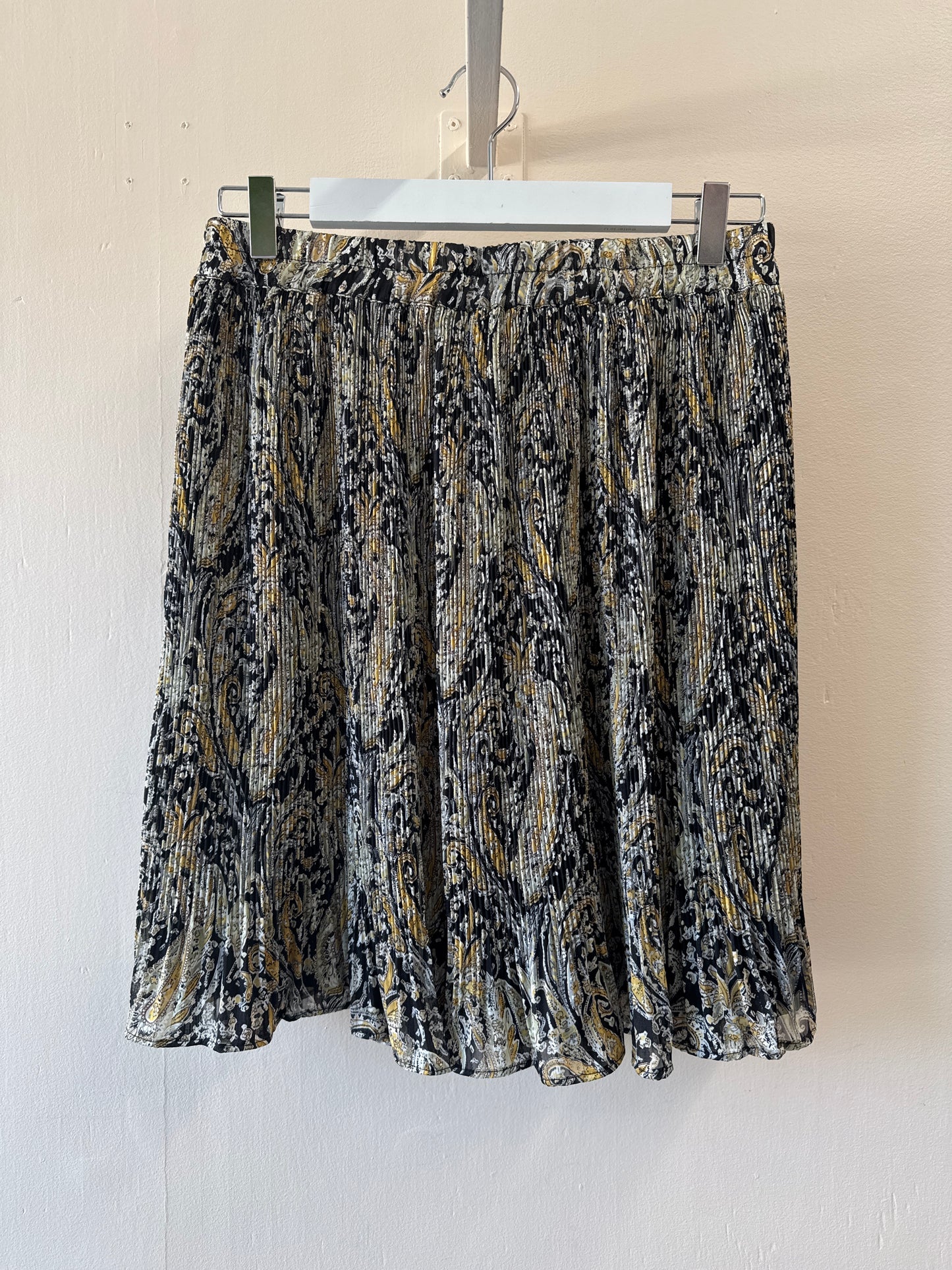 The Korner Skirt
