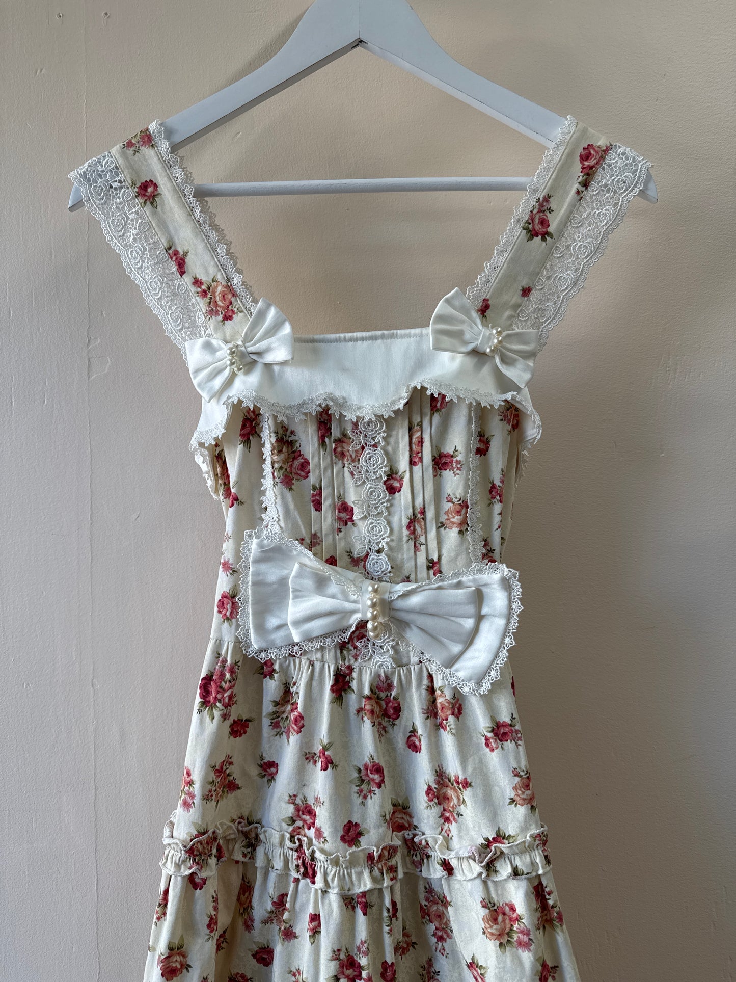 Robe en dentelle Body Line