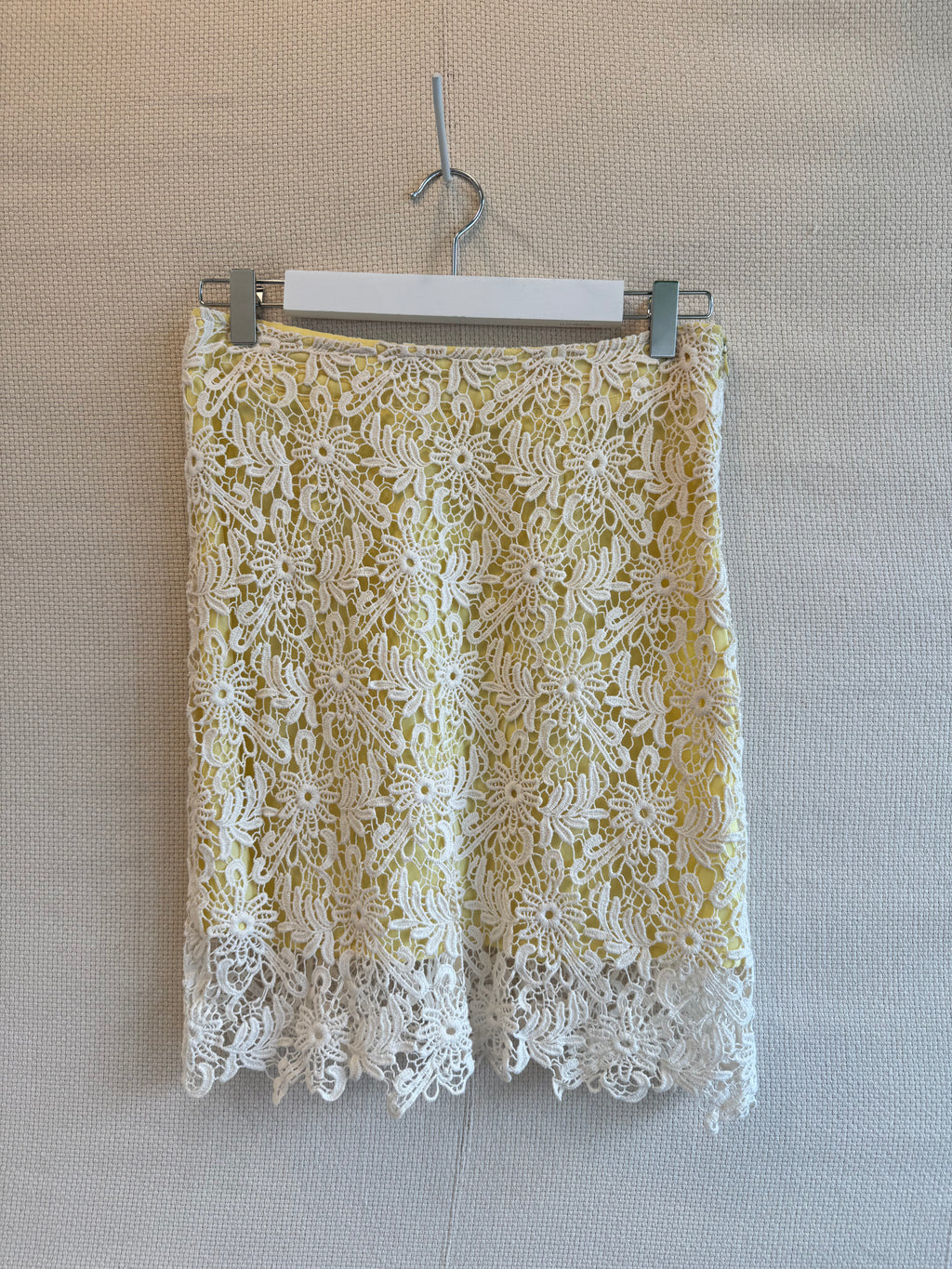 Bedo lace mini skirt size S