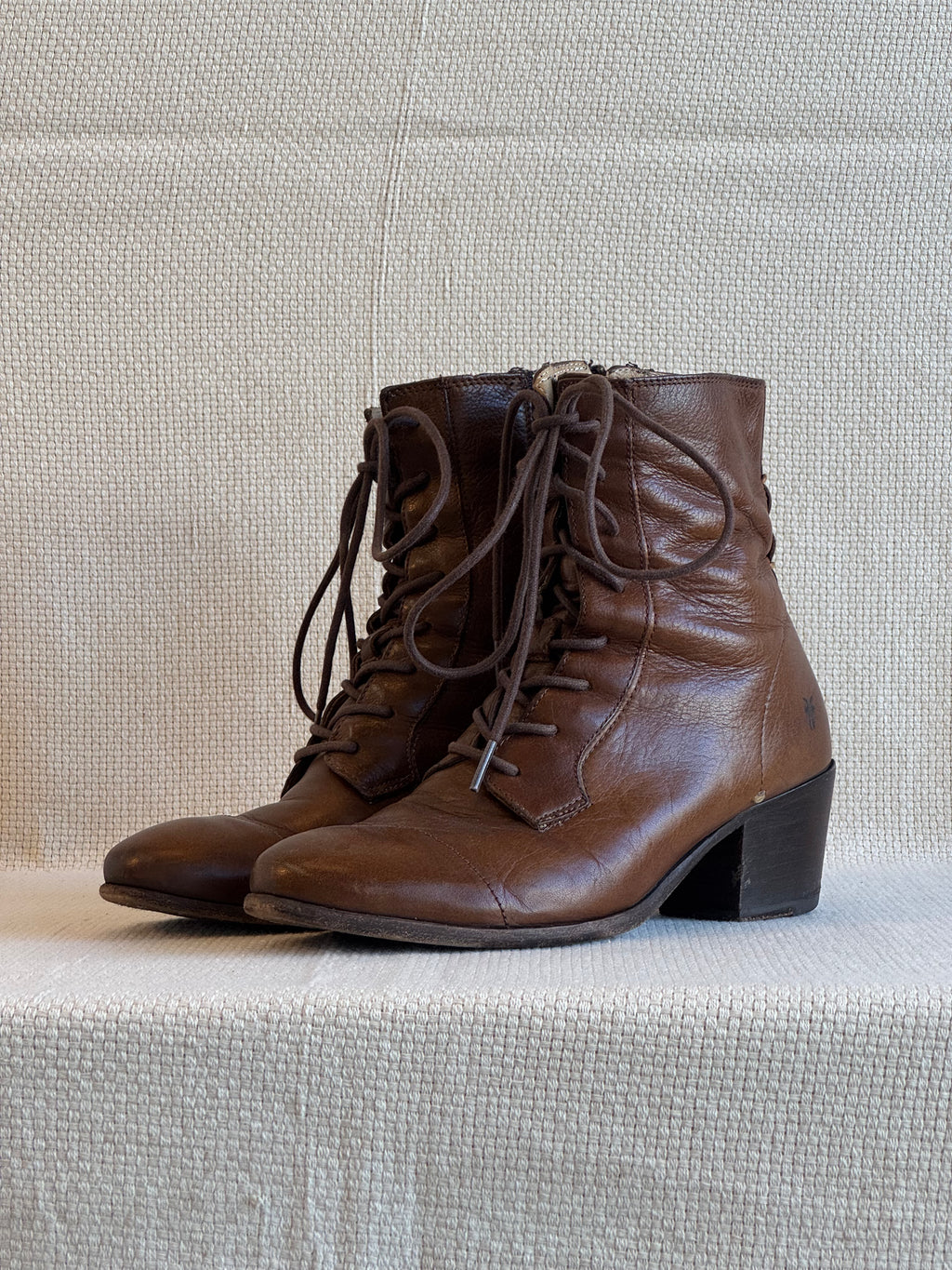 Frye leather ankle boots size 7.5