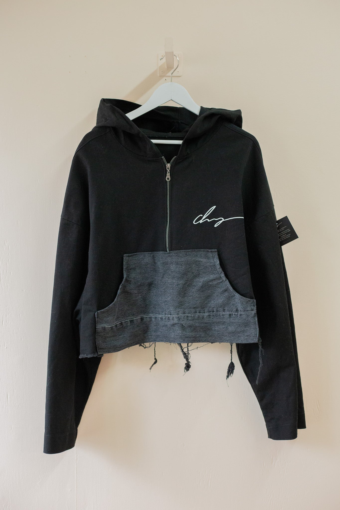 guillaum_chaigne_secondli_upcycle_hoodie