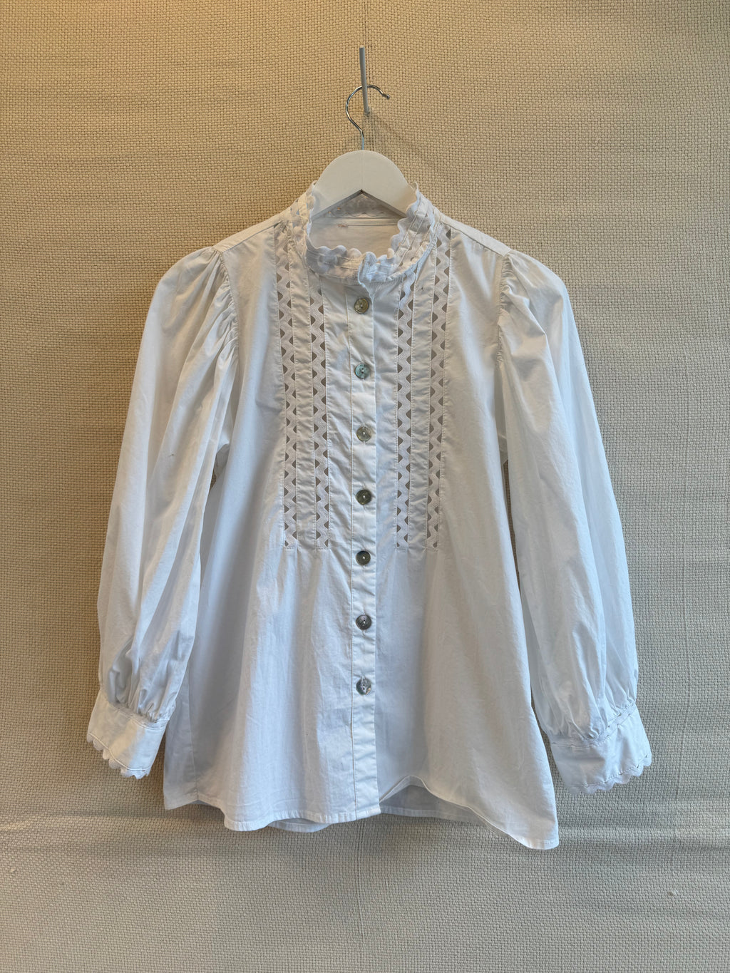 Puff sleeve blouse pearl buttons size S